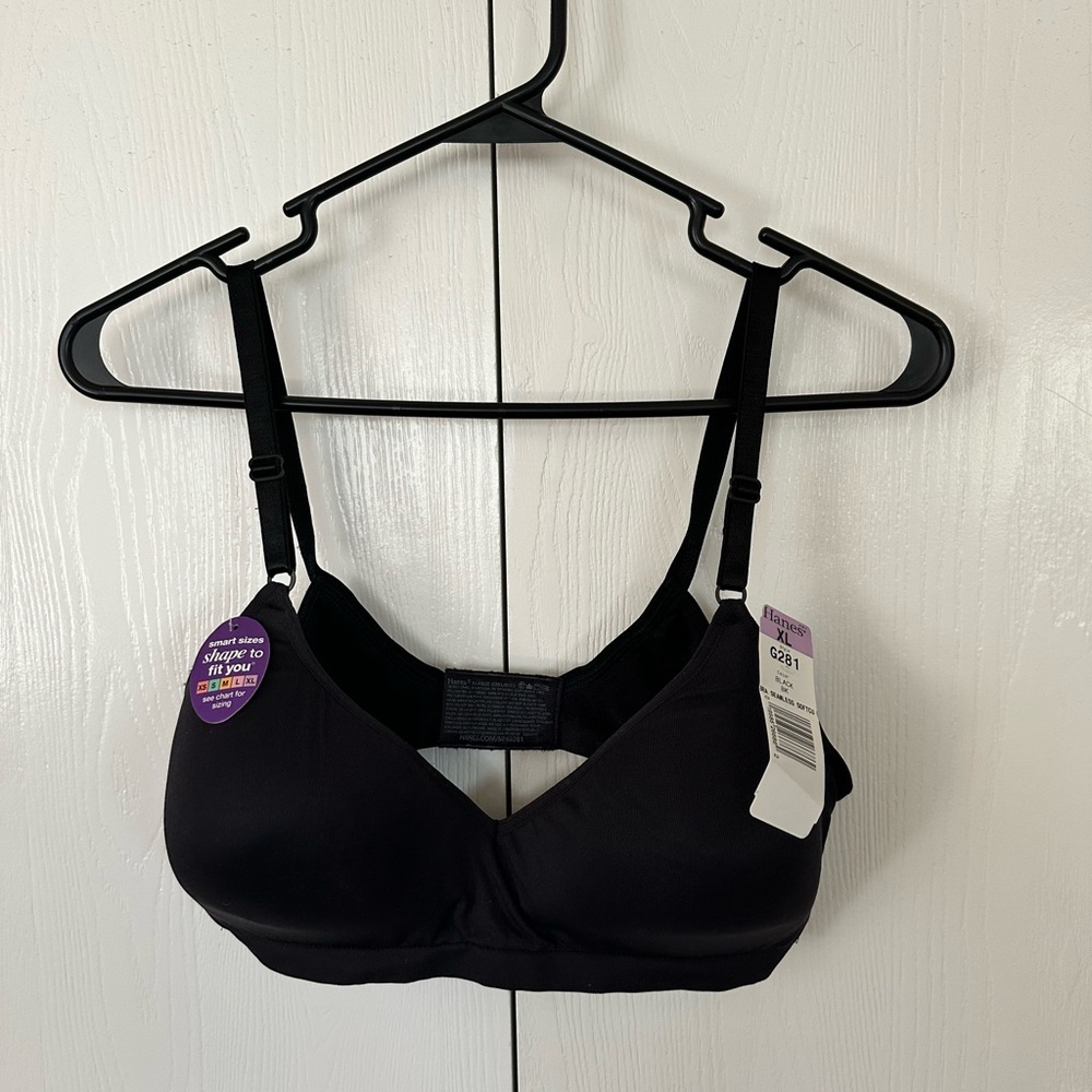 Hanes Seamless Soft-Cup Black Bra XL